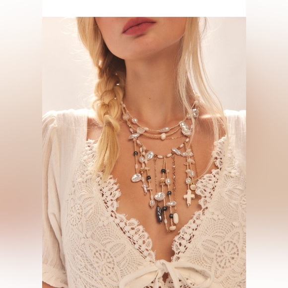 Free People Jewelry - Free People x Ariana Ost Something Beautiful Necklace
